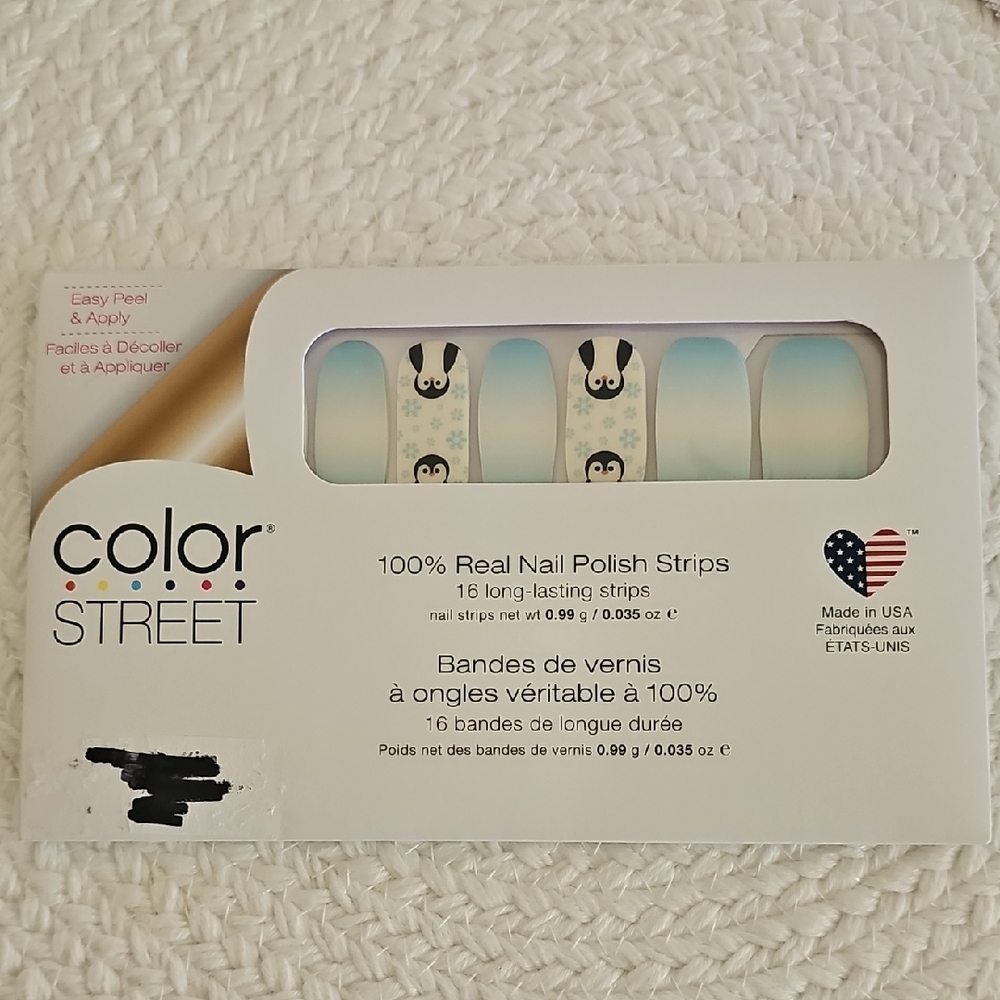 Color Street Penguin Blue Nail Strips